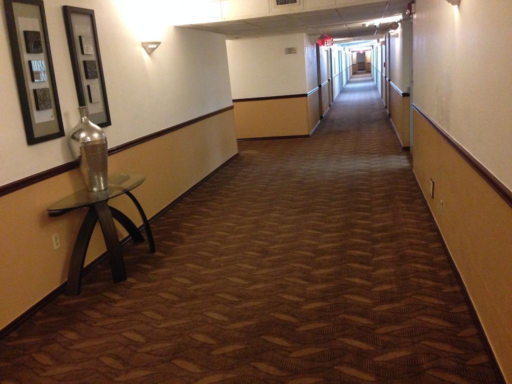 Ramada By Wyndham Davenport Orlando South Hotel Buitenkant foto