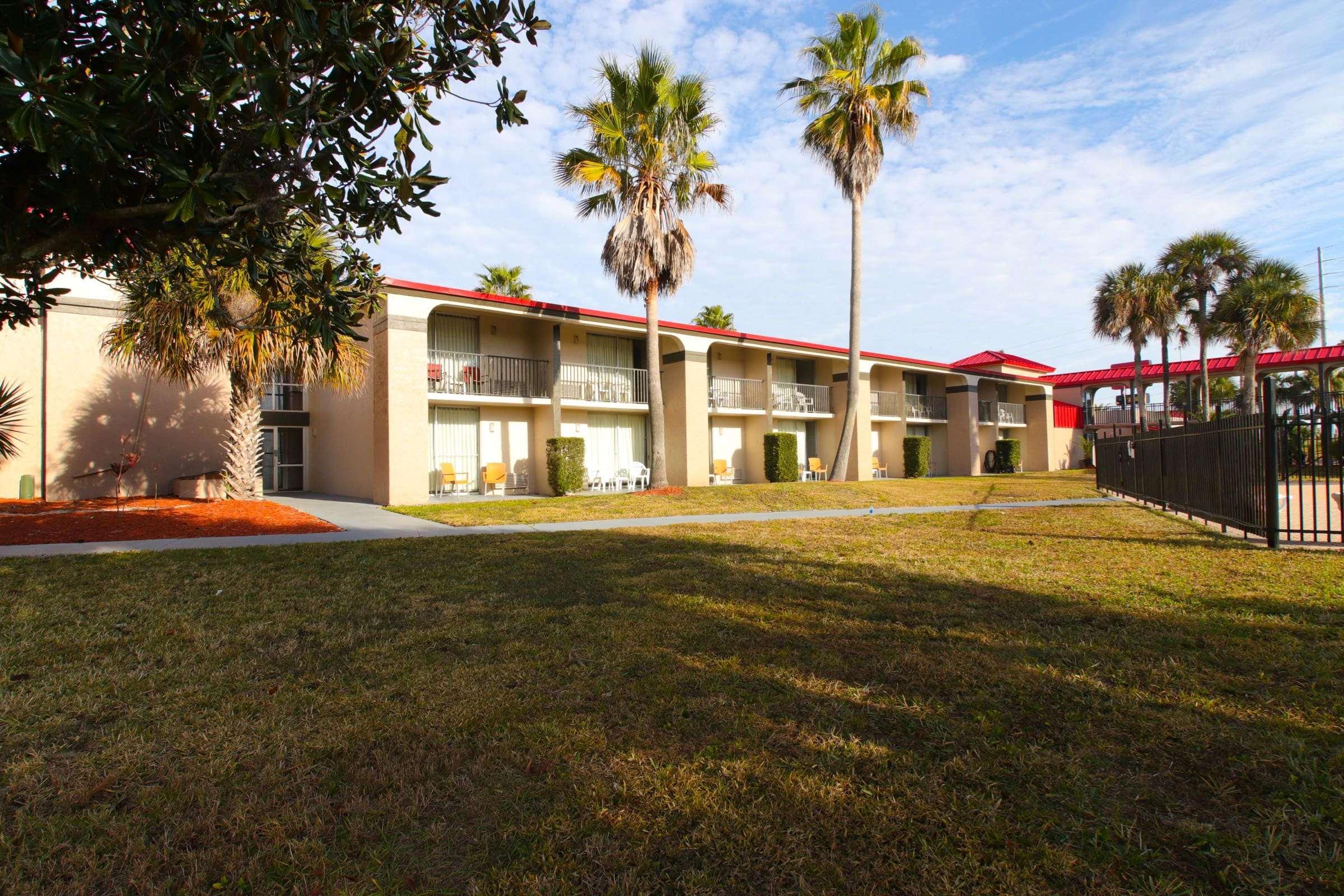 Ramada By Wyndham Davenport Orlando South Hotel Buitenkant foto