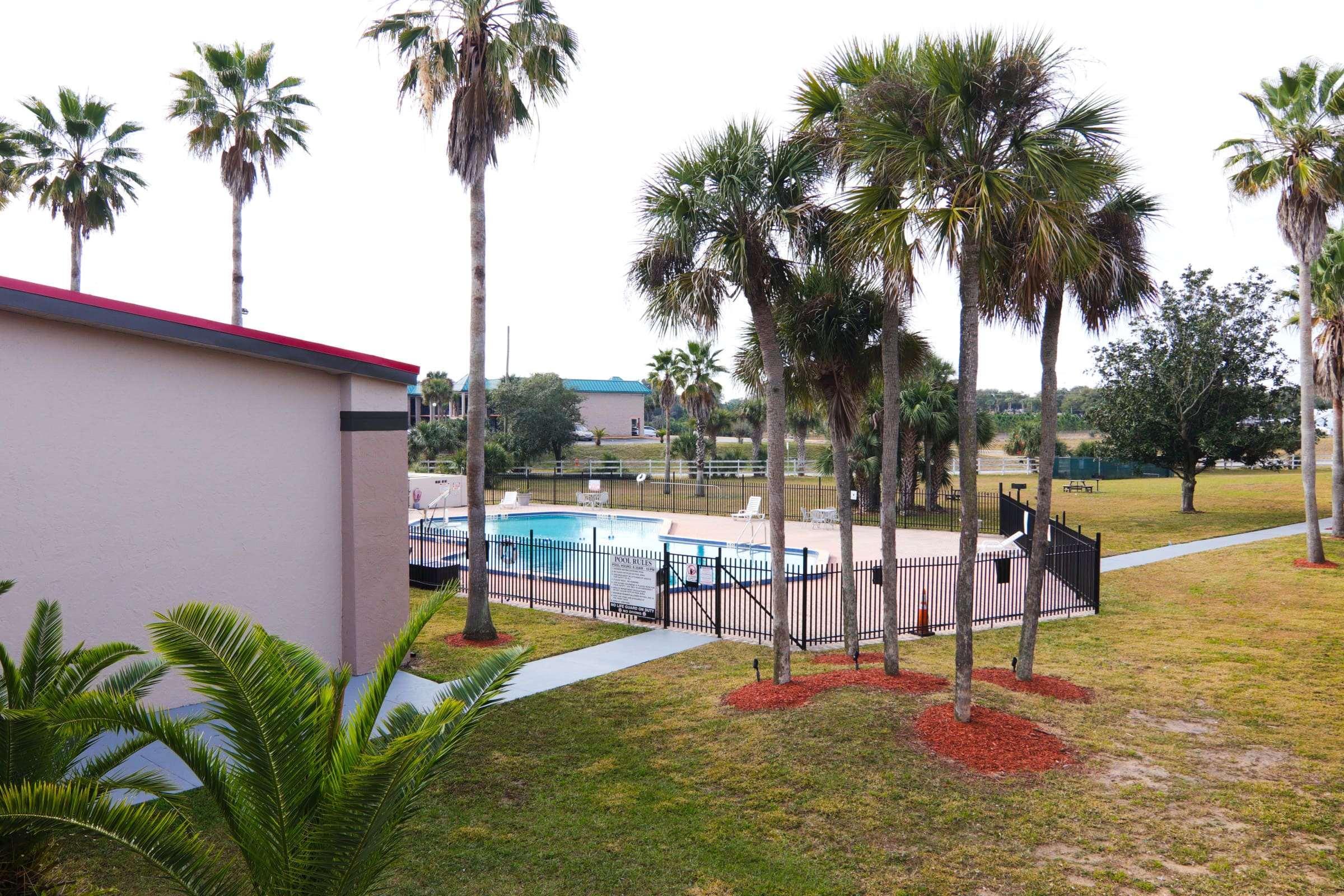 Ramada By Wyndham Davenport Orlando South Hotel Buitenkant foto