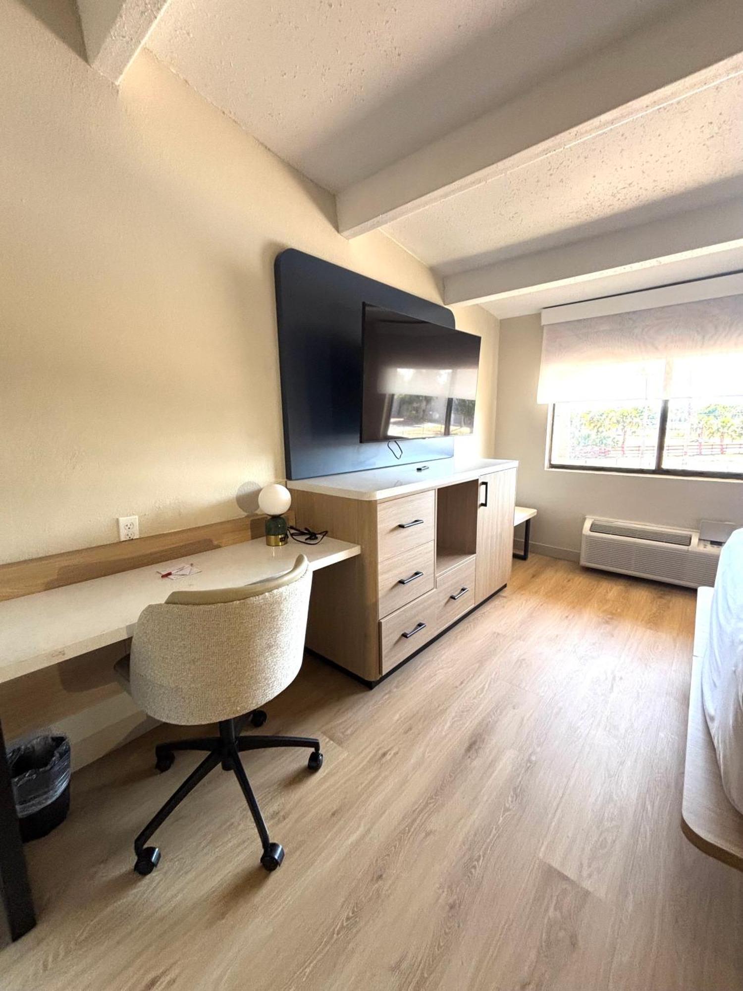 Ramada By Wyndham Davenport Orlando South Hotel Buitenkant foto