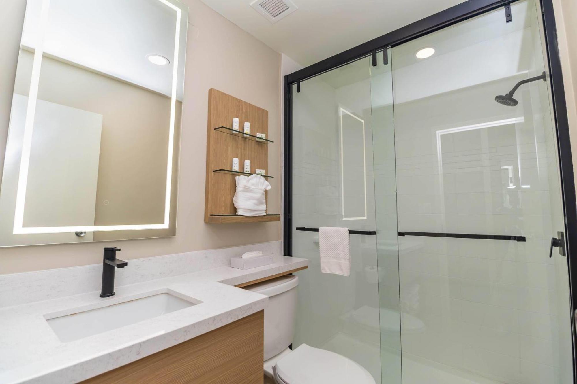 Ramada By Wyndham Davenport Orlando South Hotel Buitenkant foto
